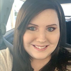 Meet your Posher, Leanne